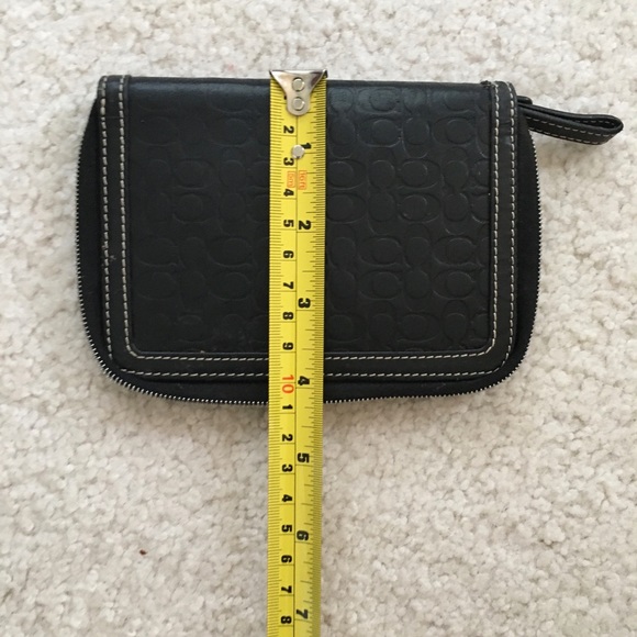 Coach Authentic Wallet - Picture 7 of 7